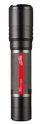 Svítilna s výkonem 2000 lumenů a USB nabíjením