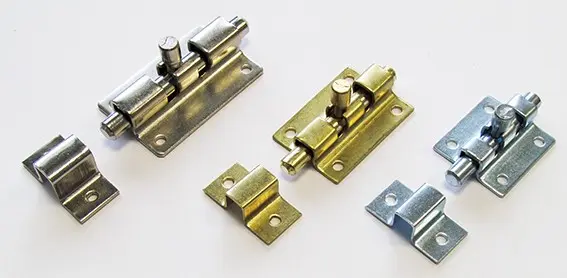 Zástrč Z4, 30mm Zn Zástrč Z4, 30mm Zn