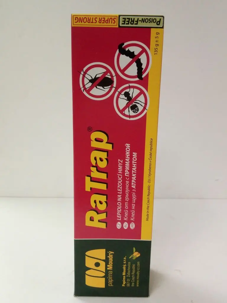 Lepidlo na lezoucí hmyz GlueTrap 135g