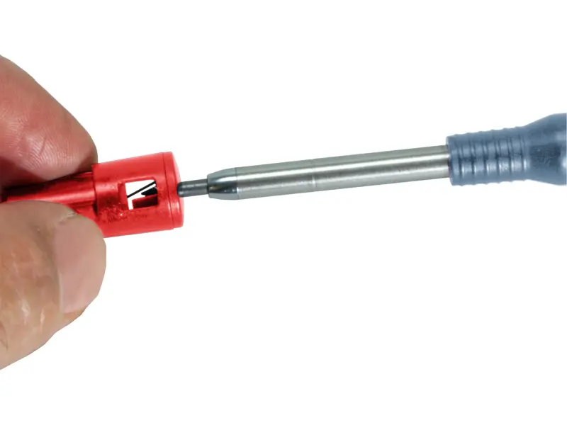 tužka-značkovač s pouzdrem a vyměnitelnou tuhou, O 2,8mm tvrdost HB