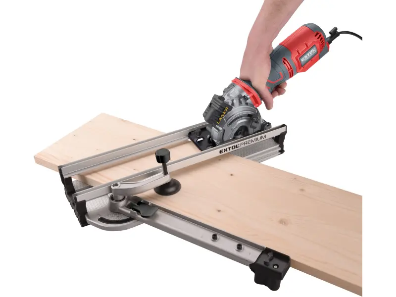 pila kotoučová/řezačka s laserem, zanořovací, 89mm, 705W