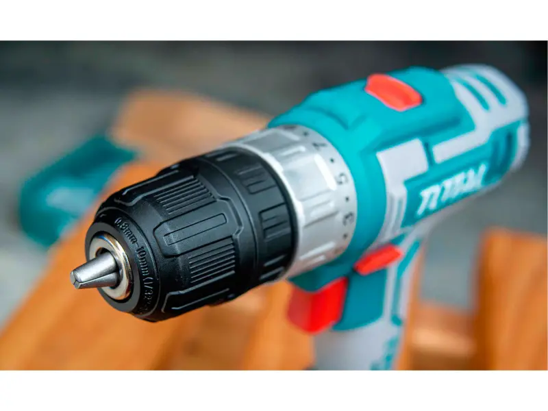 Vrtací šroubovák AKU, 20V Li-ion (2x), 2000mAh