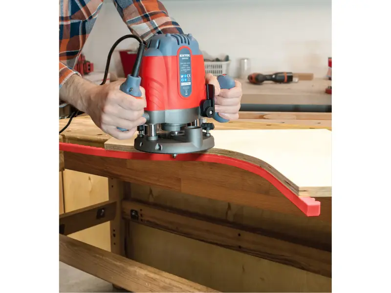 šablona flexibilní pro frézování křivek, 2000x18x16mm