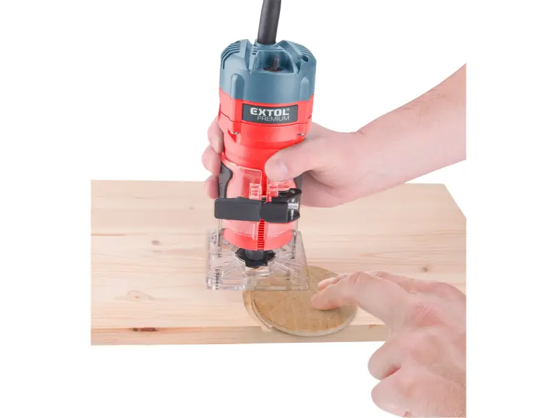 frézka ohraňovací, 510W