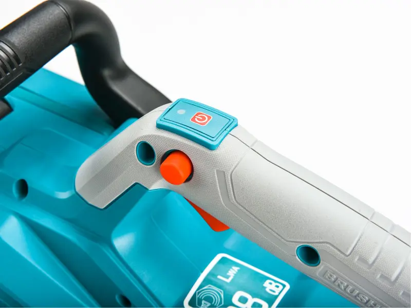 Pila řetězová aku 900W, BRUSHLESS, 20V Li-ion, 4000mAh (2x), nabíječka, 30cm