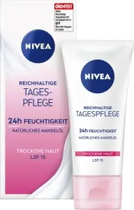 Nivea Essential Výživný denní krém pro suchou až citlivou pleť SPF15 50ml