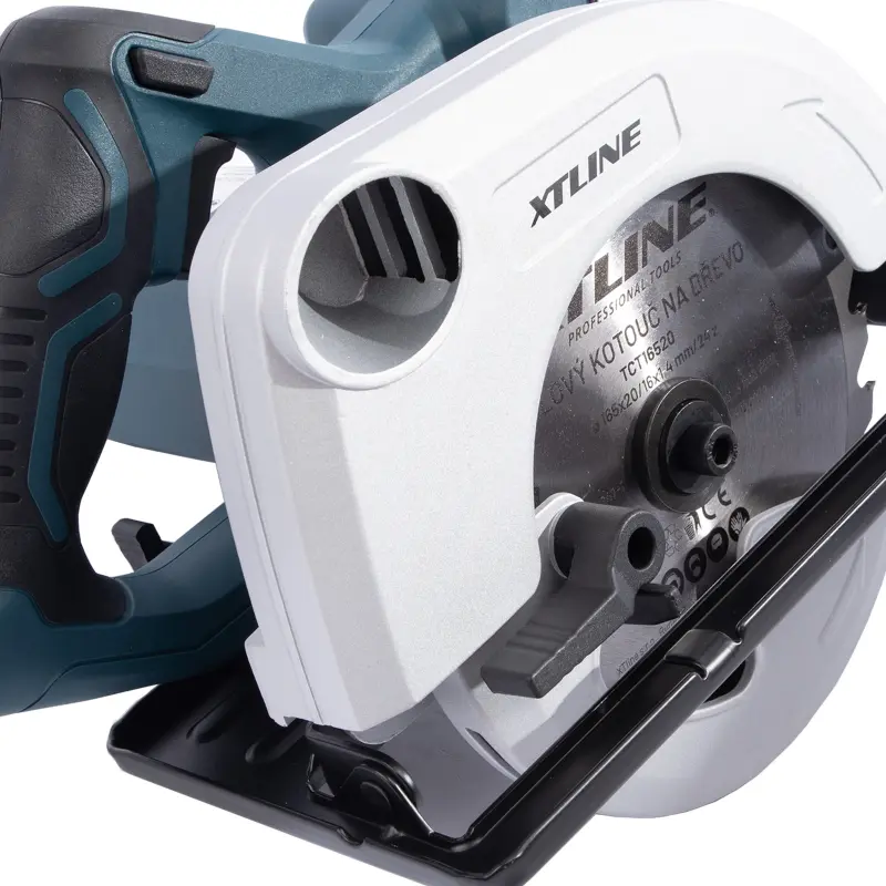 XTLINE Kotoučová pila 1300 W, 165 mm