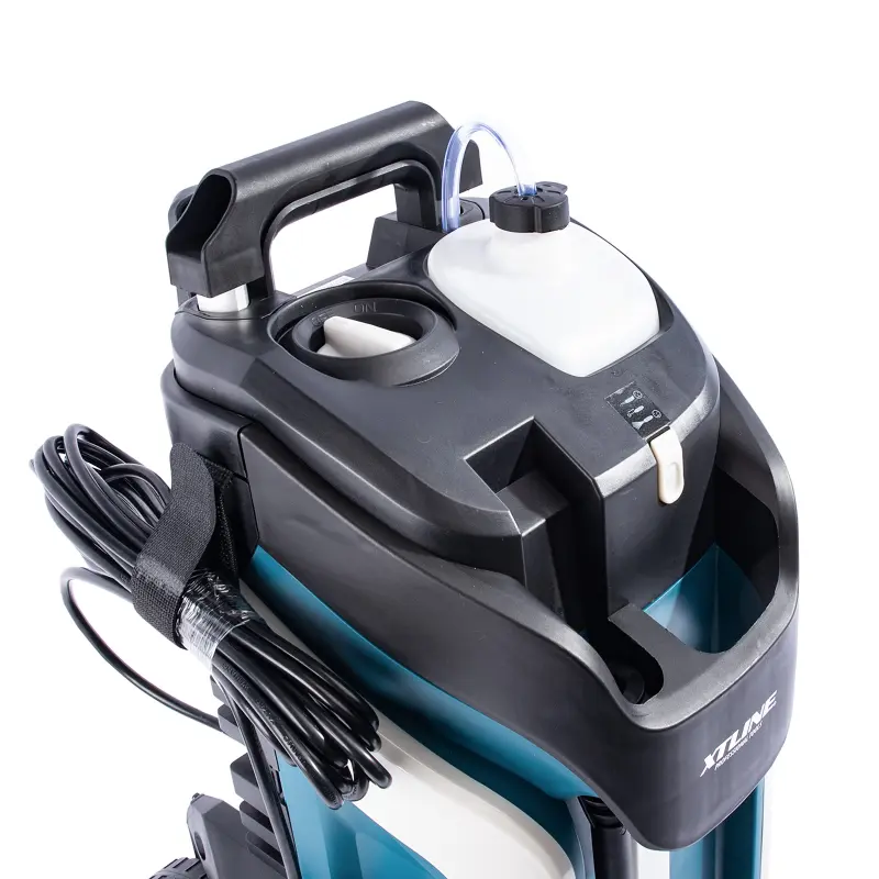 Čistič vysokotlaký se šamponováním 2000 W