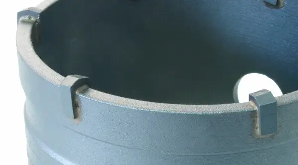 Korunka do betonu se závitem M 16, 100 mm