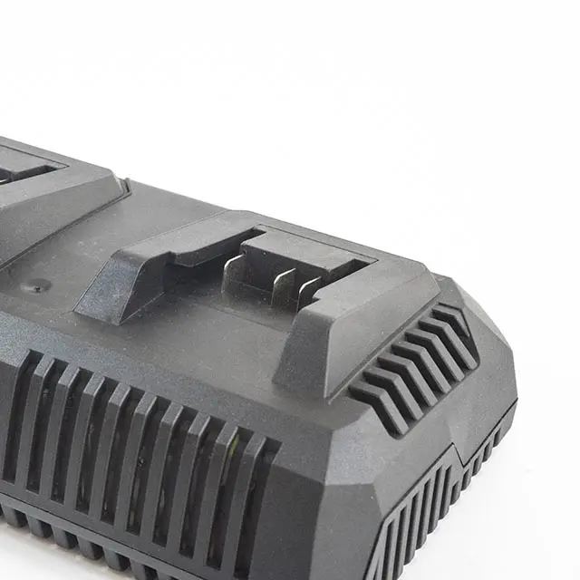 Nabíječka baterie Li-Ion 2x18 V, 3.0 A