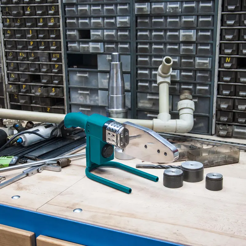 Polyfůzní svářečka 800 W + příslušenství + kufr