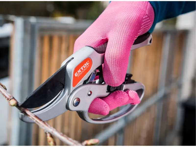 rukavice z polyesteru s PVC terčíky na dlani, velikost 7