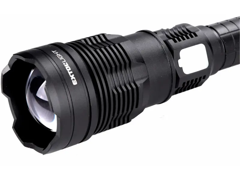 svítilna 8000lm, zoom, USB nabíjení s powerbankou, 60W COB LED