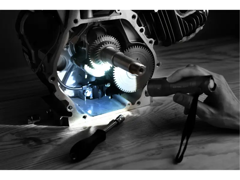 svítilna, zoom, celokovová, 250lm, CREE XPG