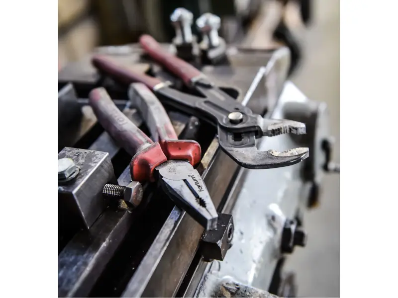 kleště kombinované, 180mm, 61CrV5