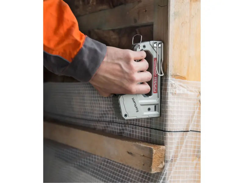 pistole sponkovací 6funkční, 6-14mm včetně 100ks spon