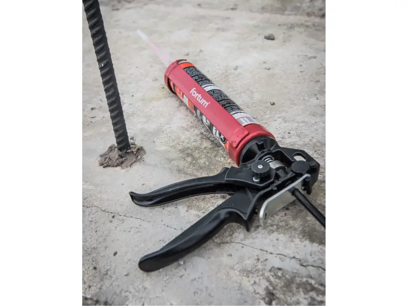 pistole vytlač. otočná PROFI s přepínačem dávkování a zpětného kroku, 225mm/310ml