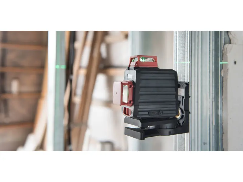 laser zelený 2D liniový, křížový samonivelační