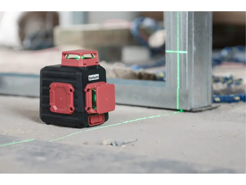 laser zelený 2D liniový, křížový samonivelační