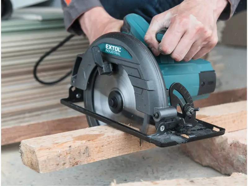 pila kotoučová, 185mm, 1600W