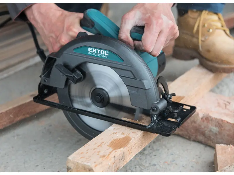 pila kotoučová, 185mm, 1600W