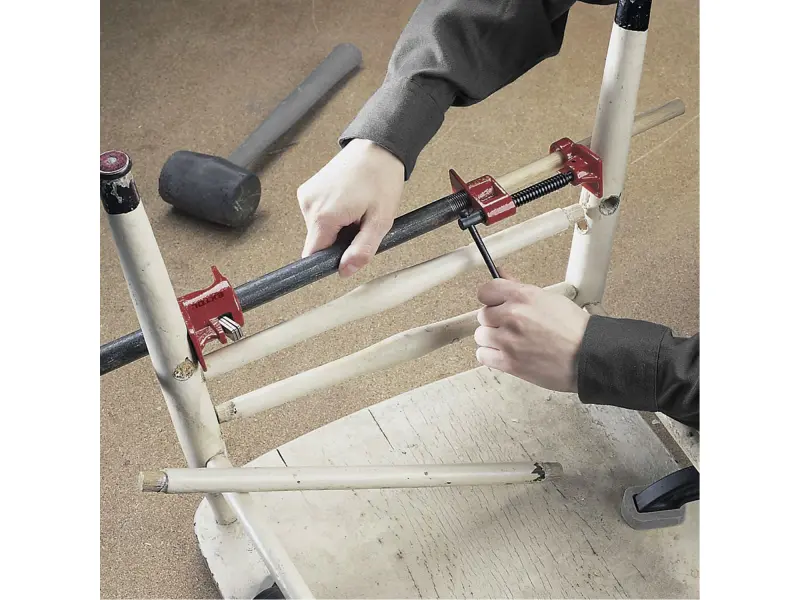 svěrka trubková nastavitelná, pro průměr trubky 3/4