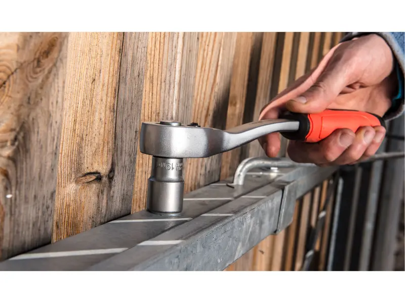 ráčna tvarovaná, 45 zubů, 1/2