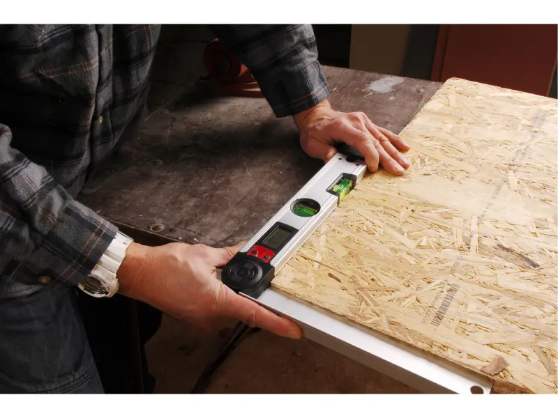 vodováha s digitálním úhloměrem, 305mm