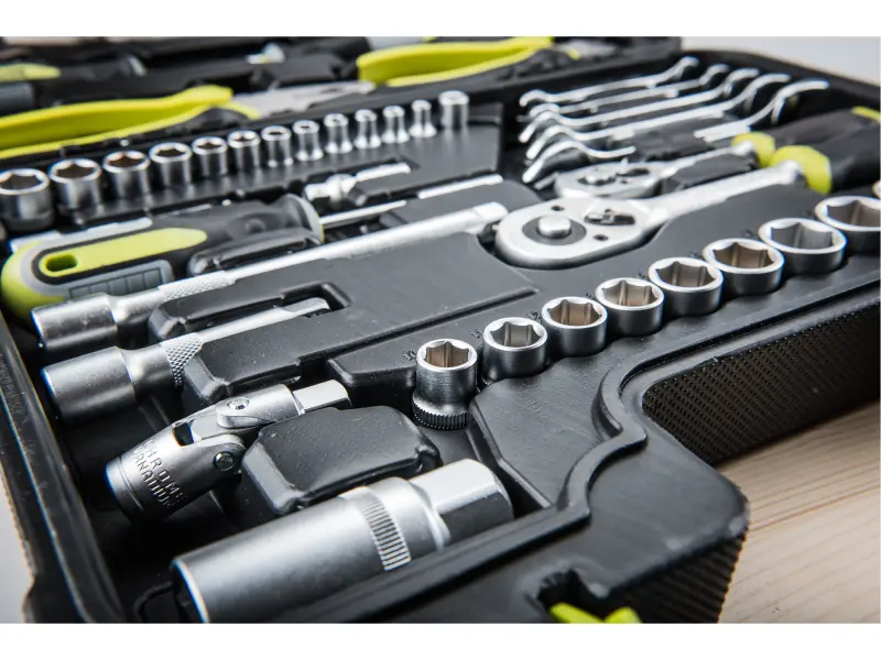 sada nářadí 303ks, 1/4