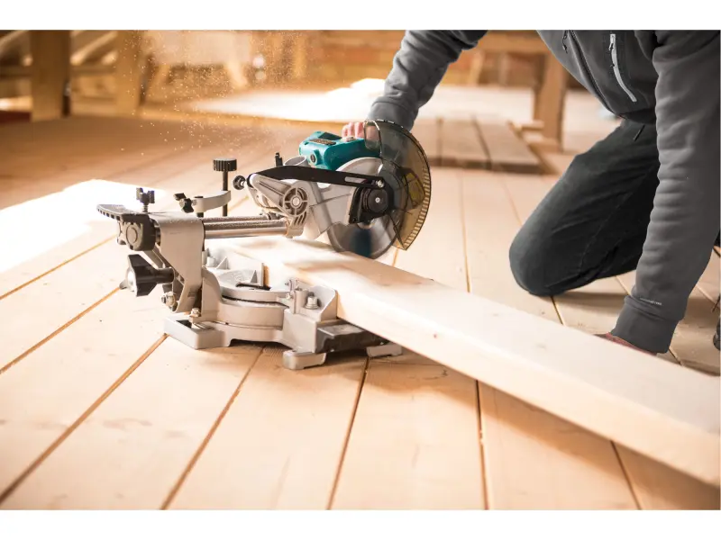 pila pokosová 185mm aku s laserem SHARE20V, BRUSHLESS, 20V Li-ion, bez baterie a nabíječky