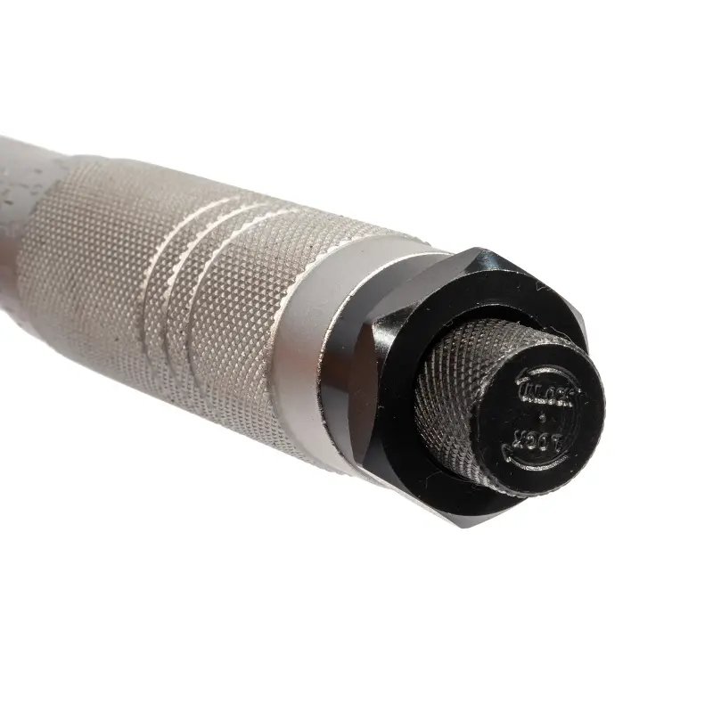 Momentový klíč | 3/8