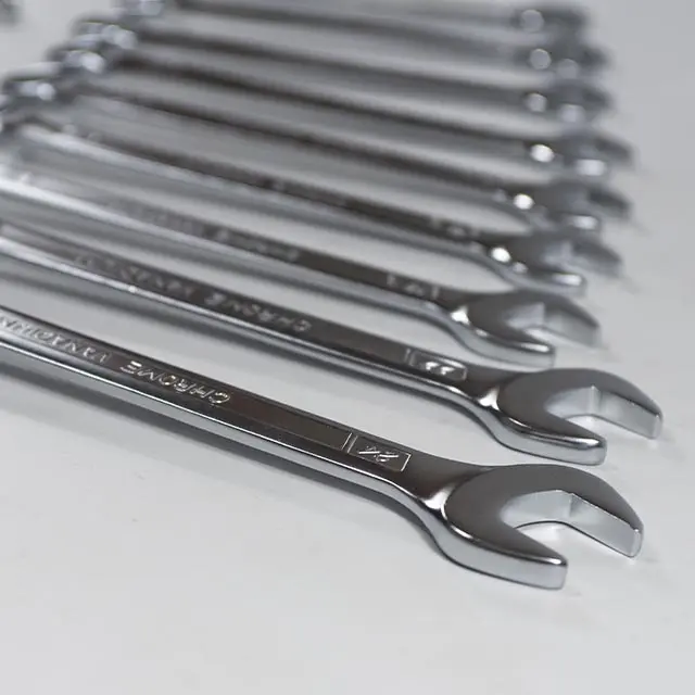 Sada očkoplochých klíčů 16 dílů, plastové plato A