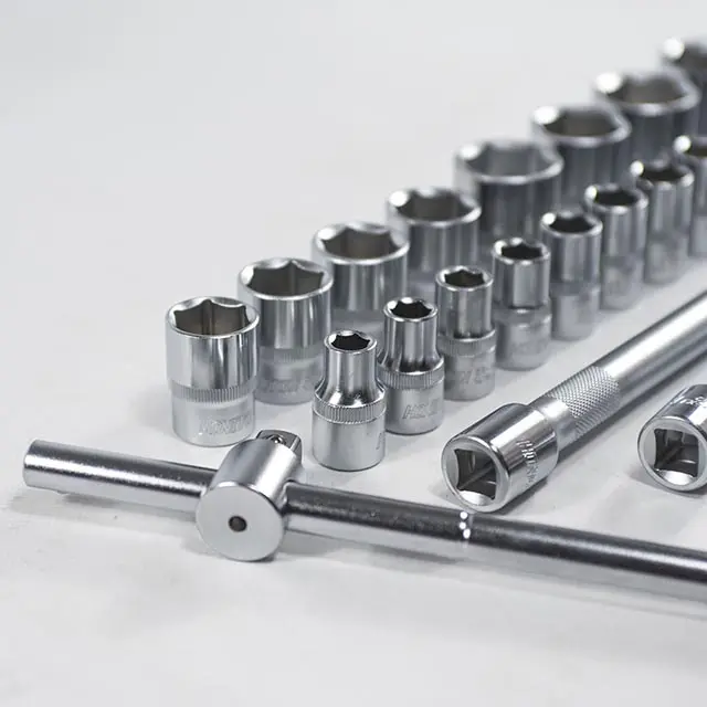 Sada hlavic šestihranných 1/2” 24 dílů