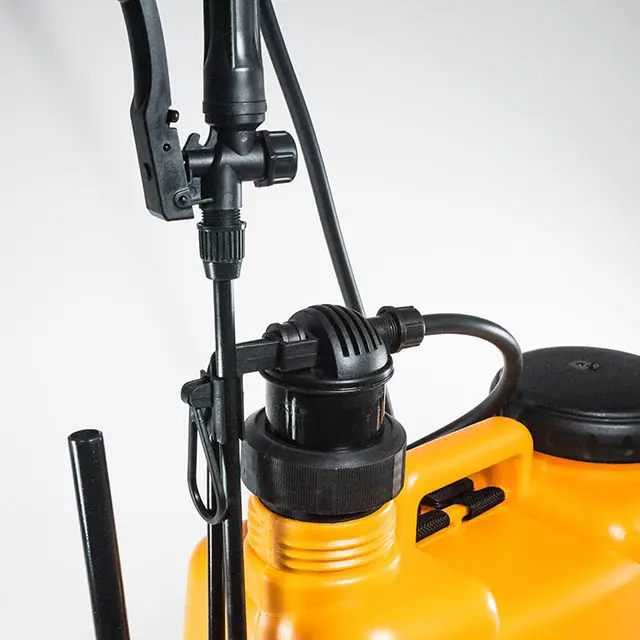 Postřikovač tlakový zádový 16 l