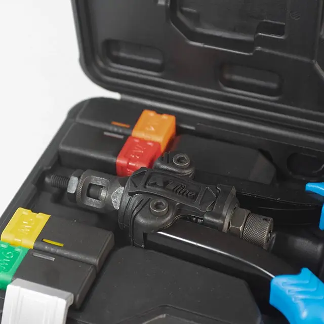 Nýtovací kleště na maticové nýty 260 mm