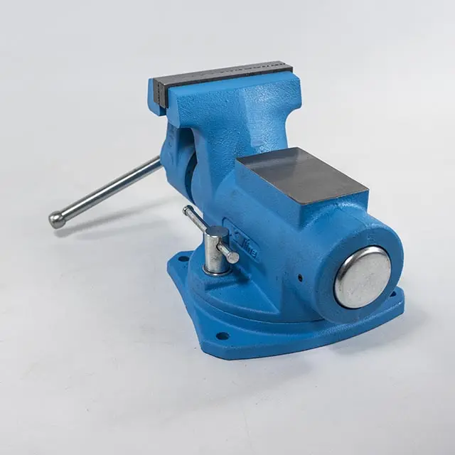 Svěrák otočný XTLINE | 150 mm