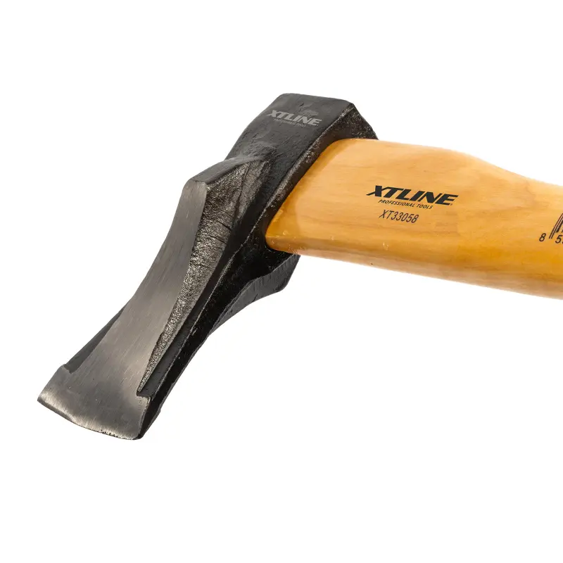 Sekera s klínem - dřevěná násada | 2000 g