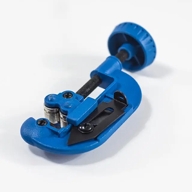 Řezač tenkostěnných měděných trubek 3-30 mm