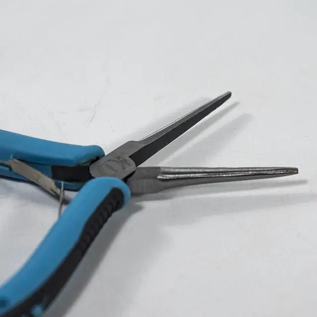 Kleště ploché prodloužené 125 mm