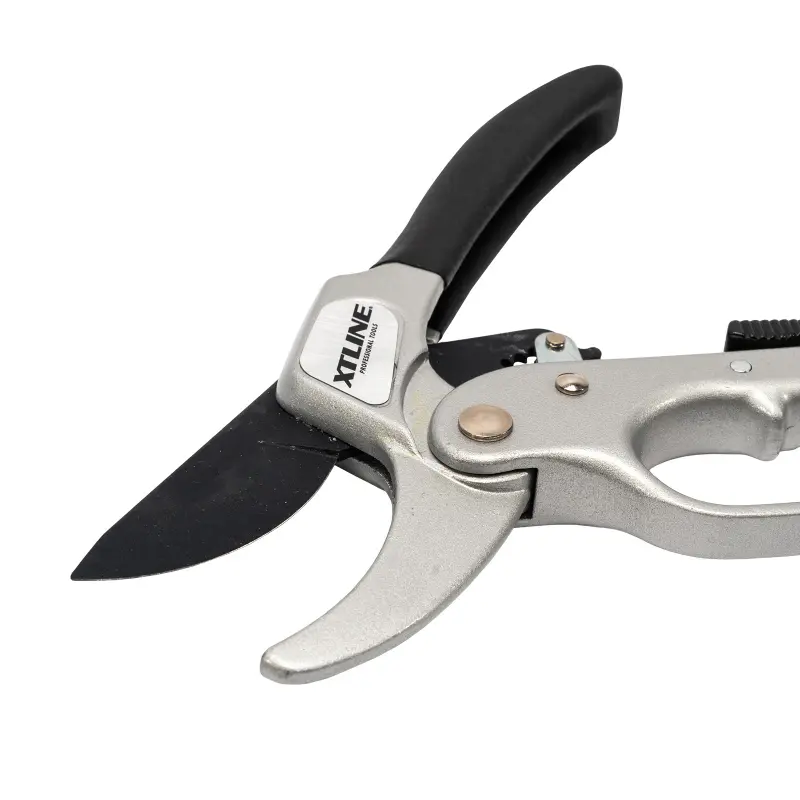 Nůžky zahradnické s rohatkou kovové SK5 205 mm 3130-1A Winland