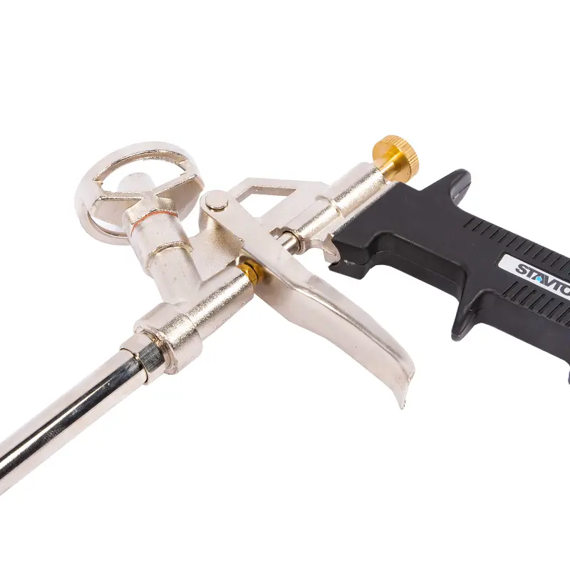 Pistole celokovová na PU pěny